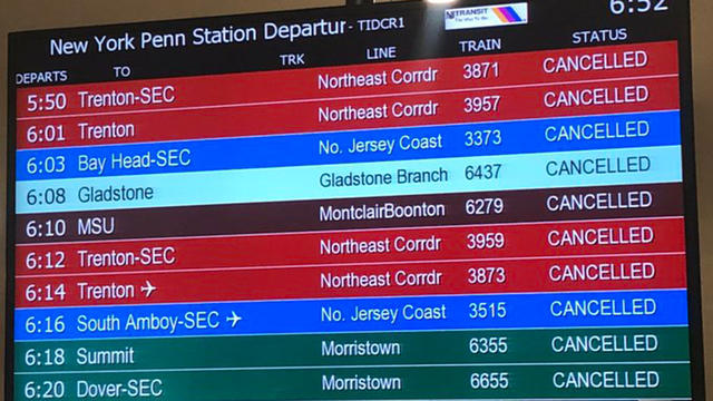 NJ-Transit-Delays-@lararuthz.jpg 