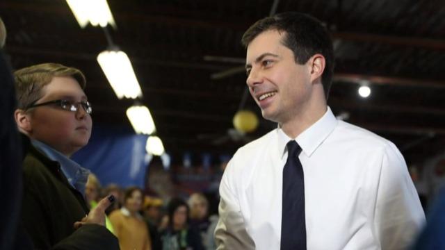 cbsn-fusion-obamas-bodyman-on-why-hes-supporting-pete-buttigieg-thumbnail-442034-640x360.jpg 