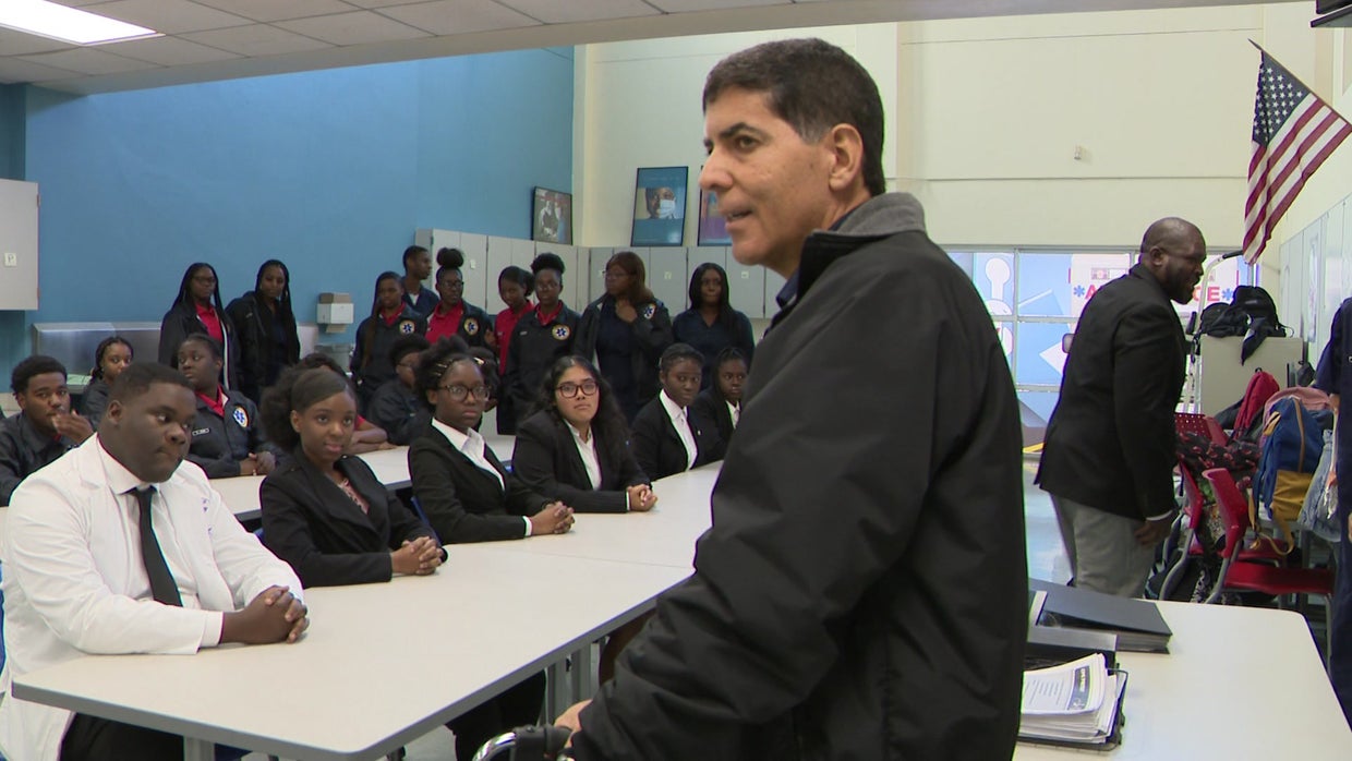 Miami Proud Turner Tech High Students And Faculty Rally Around Beloved