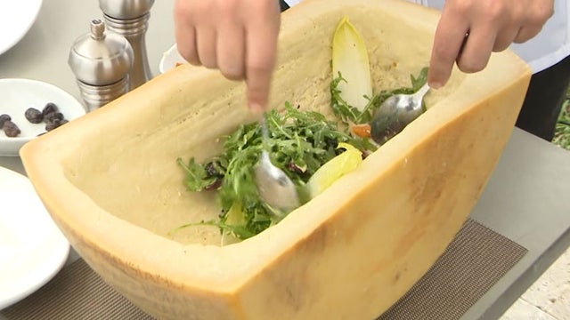 aragula-salad-parmesan-wheel.jpg 