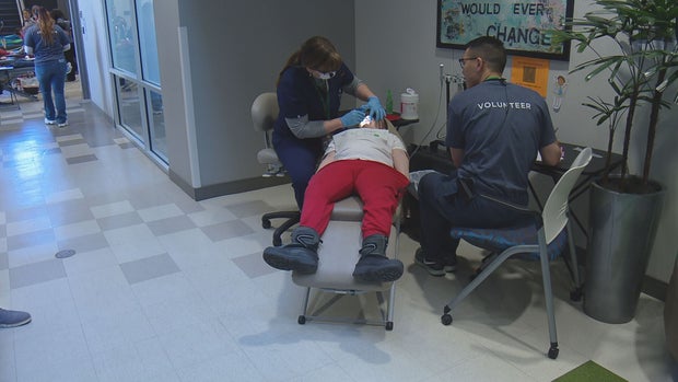 FREE DENTAL CHILDREN LR RAW 01 concatenated 155553_frame_9833 