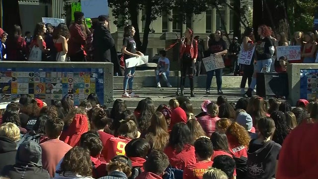 Berkeley-HS-protest.jpg 