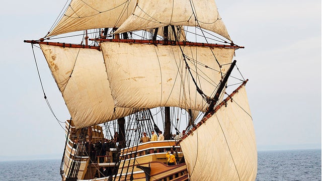 Mayflower-Front-Angle-Sailcrop.jpg 