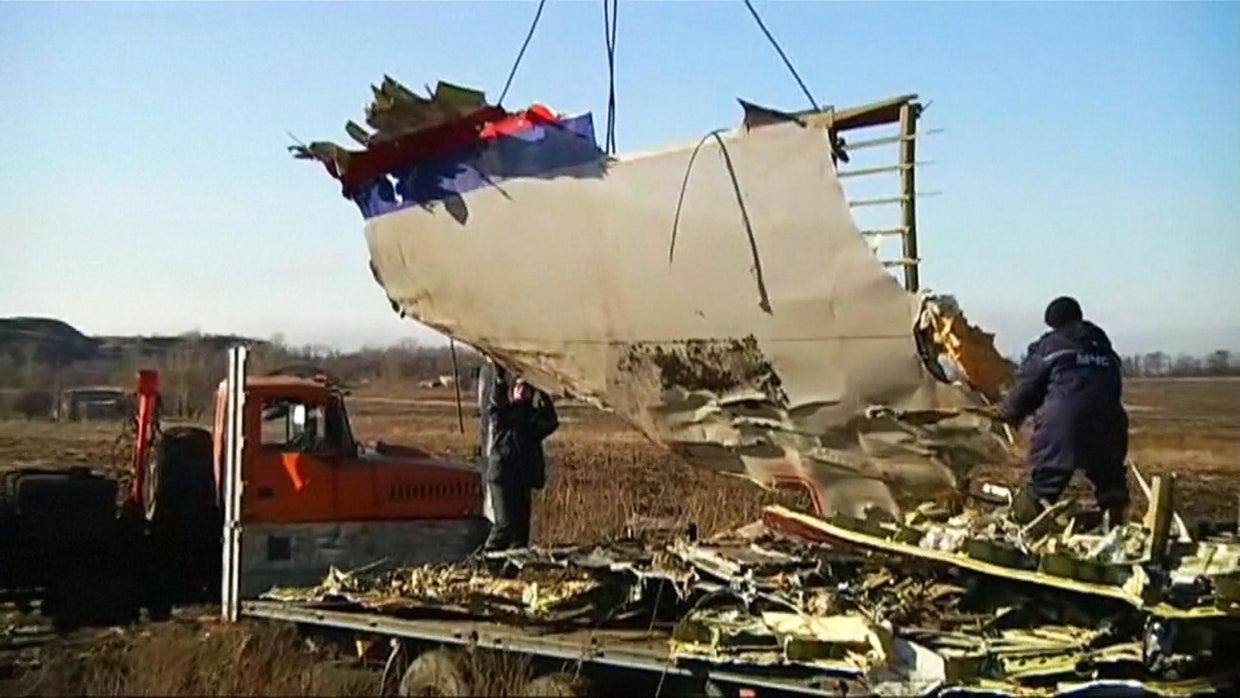 60 Minutes producer explains the evolution of the story on MH17 - CBS News