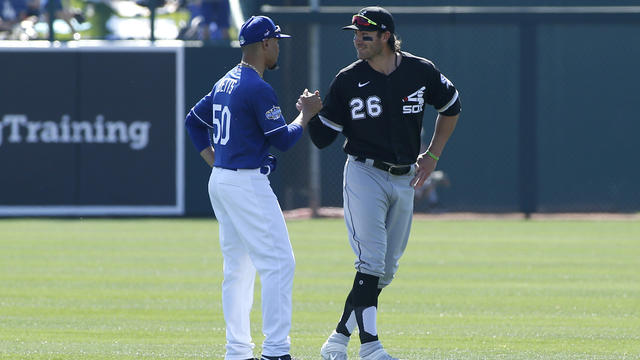 White_Sox_Dodgers_GettyImages-1208451553.jpg 