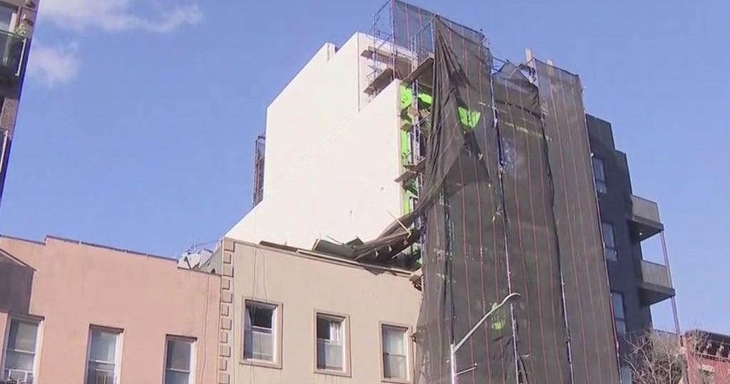 3 Construction Workers Injured In Brooklyn Scaffolding Collapse - CBS ...