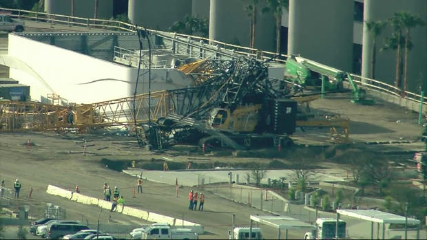 full crane collapse 
