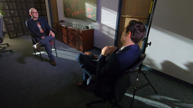 VIC VELA PODCAST 10 PKG.transfer_frame_762