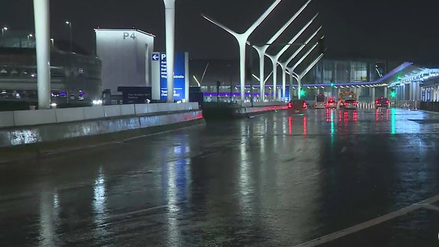 empty-lax.jpg 