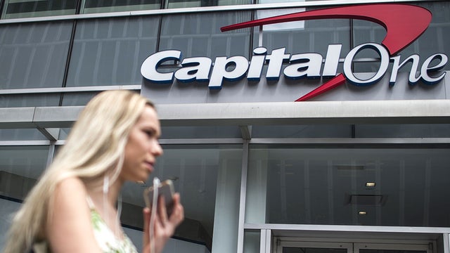 CapitalOne1020902518.jpg 