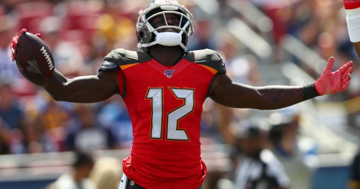 Godwin unsure if Brady will request No. 12 with Bucs