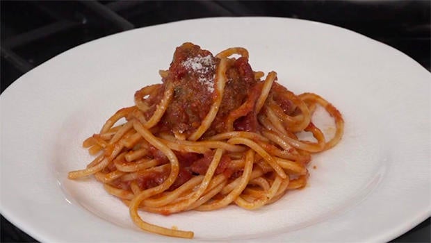 boby-flay-spaghetti-meatballs-620.jpg 