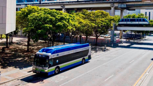 Miami-Dade-Metrobus.png 