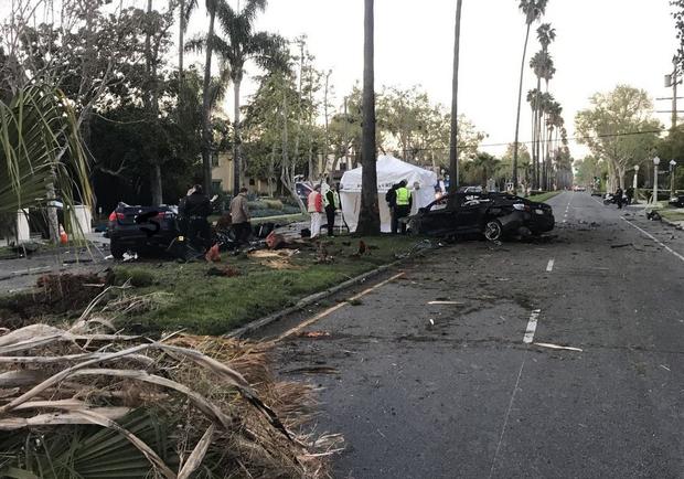 2 Killed In Violent Hancock Park Collision Which Uproots Palm Tree 