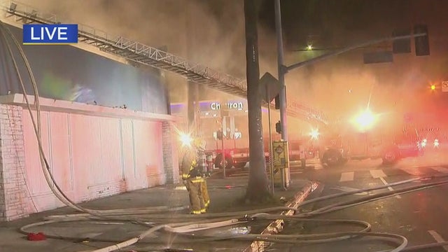 e-hollywood-fire.jpg 