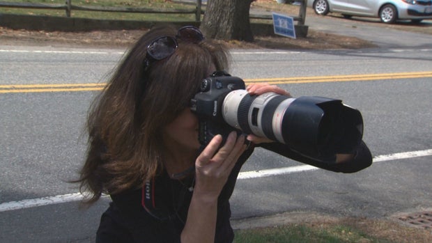 FRONT PORCHPHOTOGRAPHER 3_frame_2183 