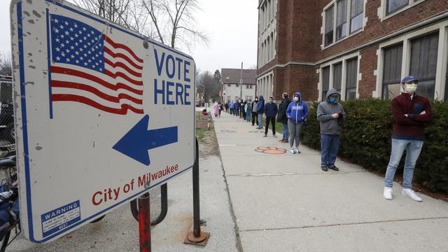 Wisconsin-Voting-1.jpg 