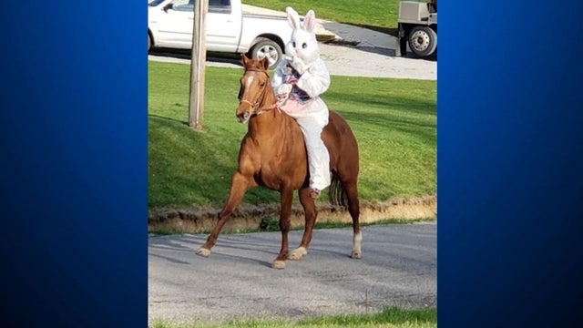 easterbunnyonhorseback2.jpg 