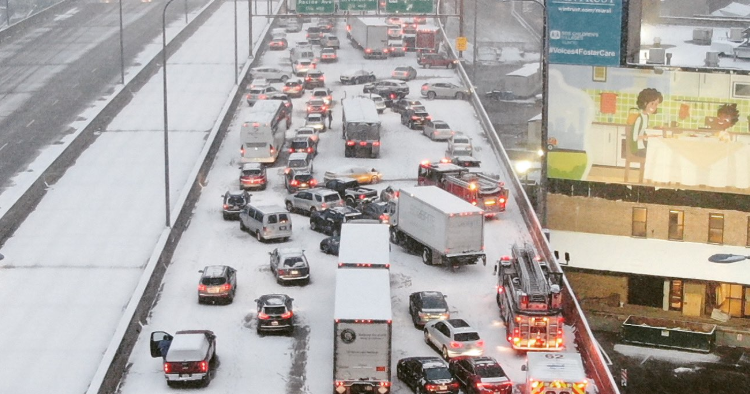 54Vehicle Crash Shuts Down Part Of Kennedy Expressway Near North