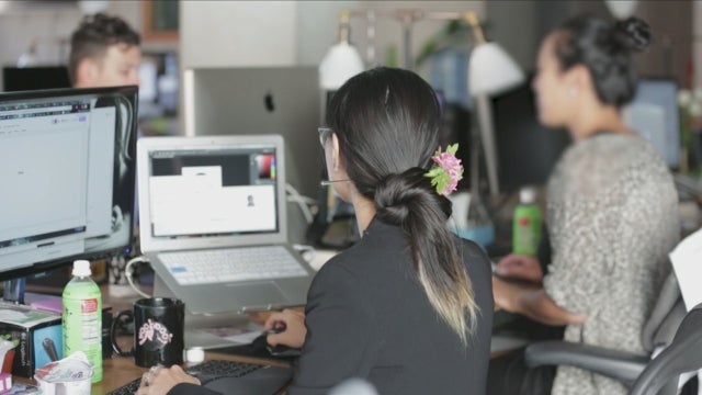 desk-worker.jpg 