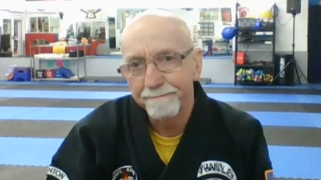 karate.jpg 