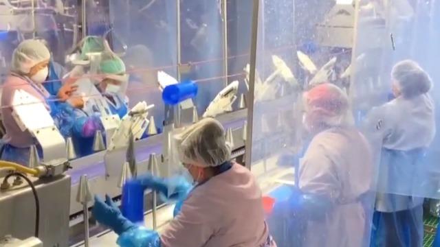 cbsn-fusion-meat-processing-plant-workers-fear-for-their-safety-thumbnail-476978-640x360.jpg 
