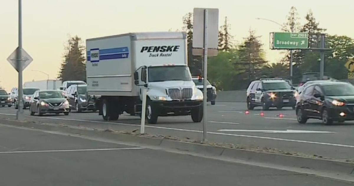 Deadly Crash Involving Motorcycle On Highway 99 In Sacramento Cbs Sacramento