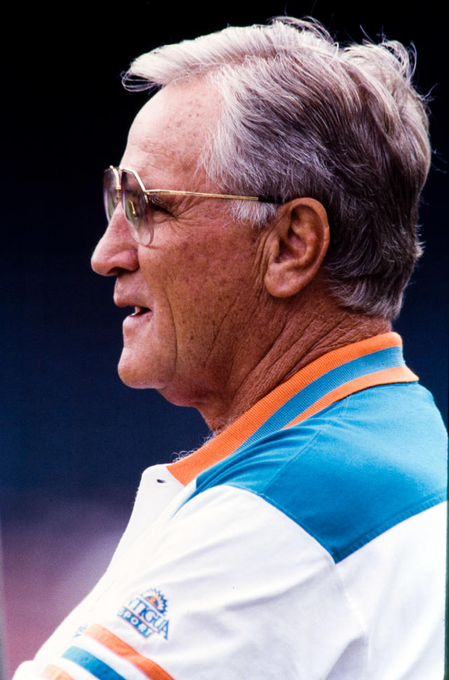 Dolphins coach Don Shula remembered as unassuming, daily Massgoing man