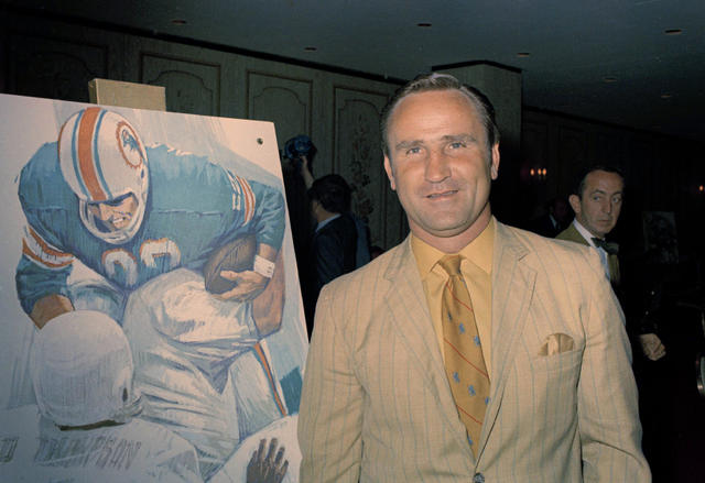 751 Don Shula Dolphins Stock Photos, High-Res Pictures, and Images