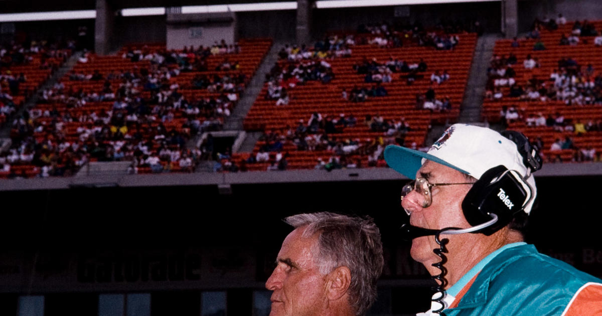 Miami Dolphins head coach Don Shula on sidelines during game vs