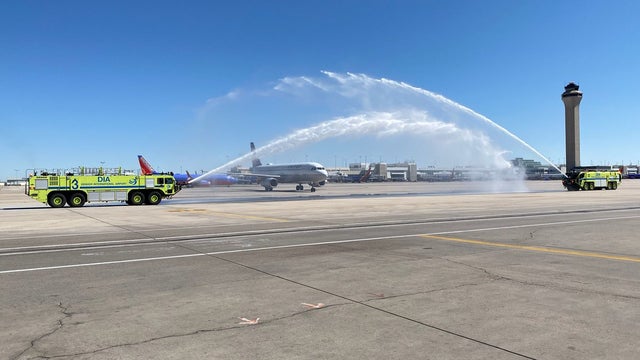 denver-airport-salutes-returning-nurses-credit-DIA.jpg 