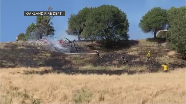 Oakland-grass-fire.jpg 