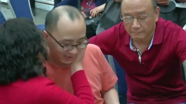 cbsn-fusion-mao-yin-reunited-with-parents-after-decades-thumbnail-487312-640x360.jpg 