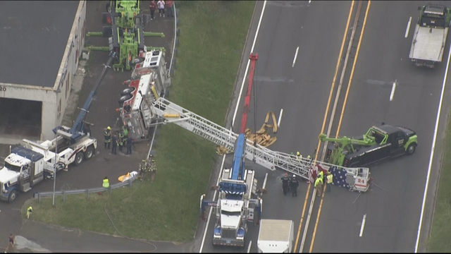 lns-Plumstead-Twp-Overturned-Firetruck-5-25-20_frame_16950.png 