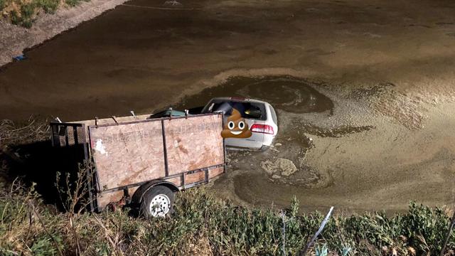 truck-in-poo-2.jpg 