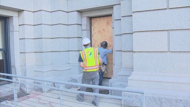 CAPITOL DAMAGE 6PKG.transfer_frame_833 