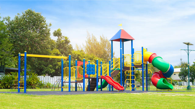 Playground_688397077.jpg 