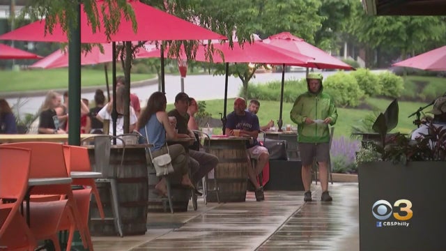 al-pastor-outdoor-dining.jpg 