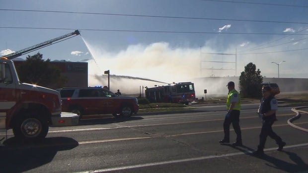 GOODWILL STORE FIRE 5VO.transfer_frame_306