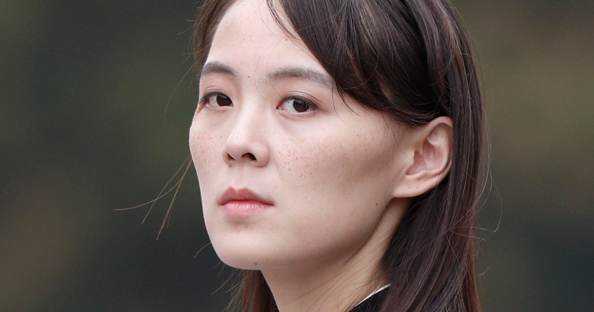 Kuzey Kore lideri Kim Jong Un'un güçlü kız kardeşi nadir görüntülerde çocuklarla birlikte görülüyor