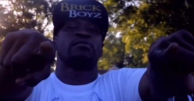 Moving video pays tribute to George Floyd - CBS News