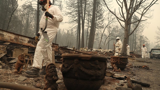 California Town Of Paradise Devastated By The Camp Fire Continues Search And Recovery Efforts 