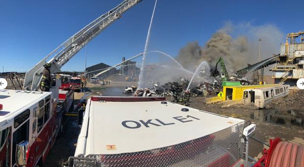 Oakland fire, Schnitzer Steel 