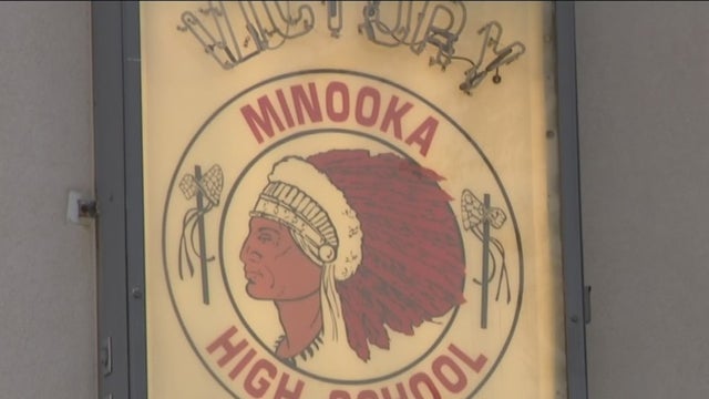MinookaHighSchool.jpg 