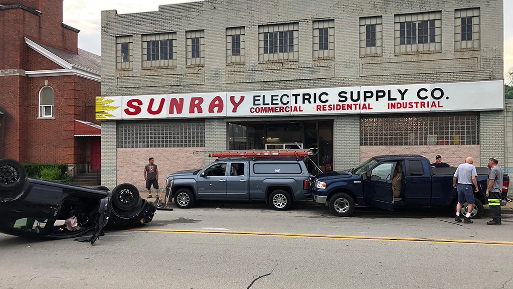 Car Overturns Onto Roof In McKeesport Accident CBS Pittsburgh