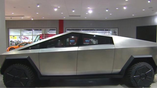 cbsn-fusion-teslas-cybertruck-draws-crowds-at-petersen-automotive-museum-thumbnail-506027-640x360.jpg 