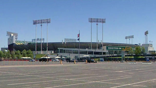 Oakland-Coliseum-parking-lot.jpg 