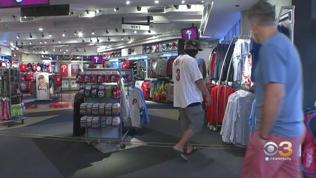 phillies-team-store-1.jpg 