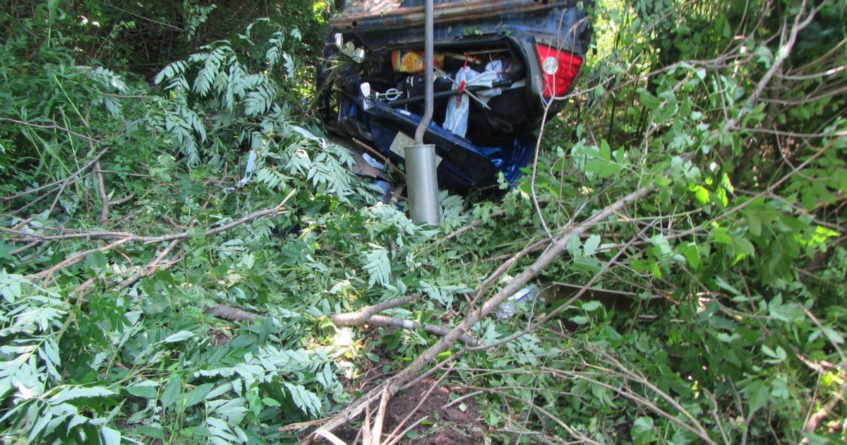 Sheriff: 28-Year-Old Man Injured In Pierce Co. Crash - CBS Minnesota