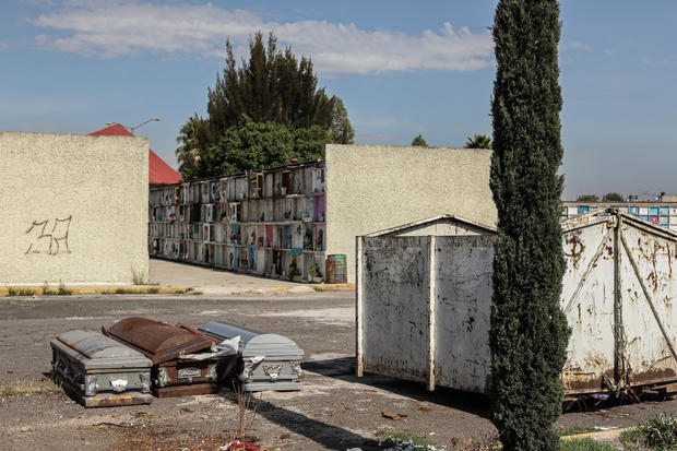 Local Mexican cemeteries run out of space to bury their dead 